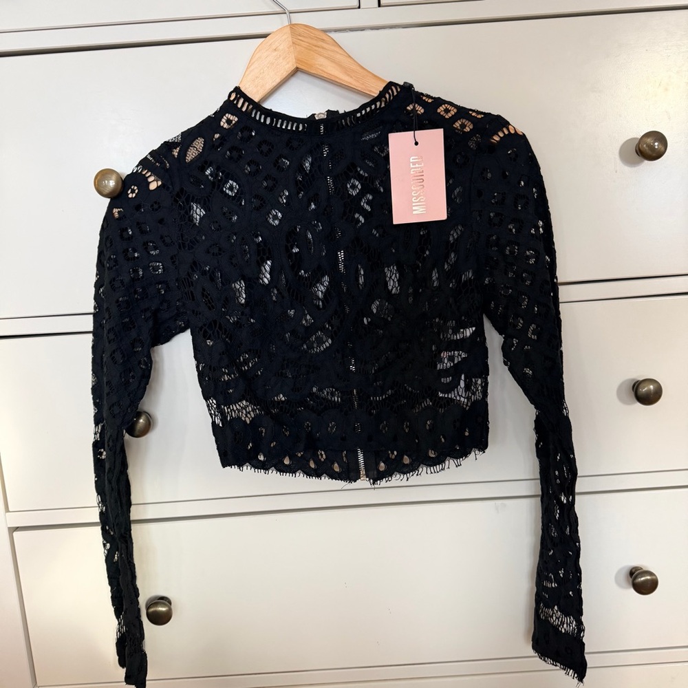 Black Lace Long Sleeve Cropper Top NWTS Missguided